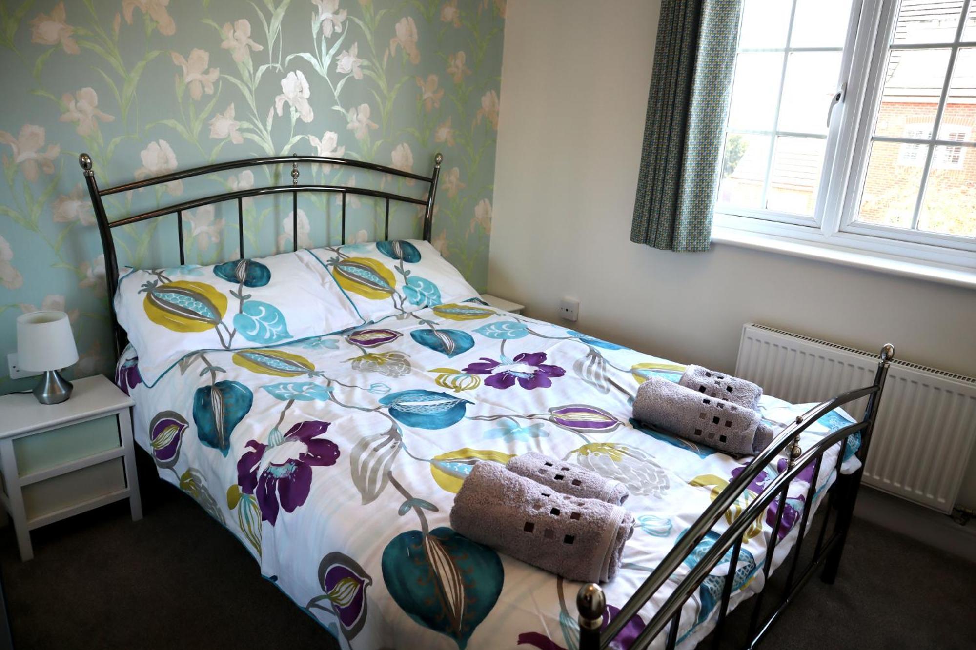 In Our Liverpool Home Sleeps 5 In 2 Double & 1 Single Bedrooms エクステリア 写真